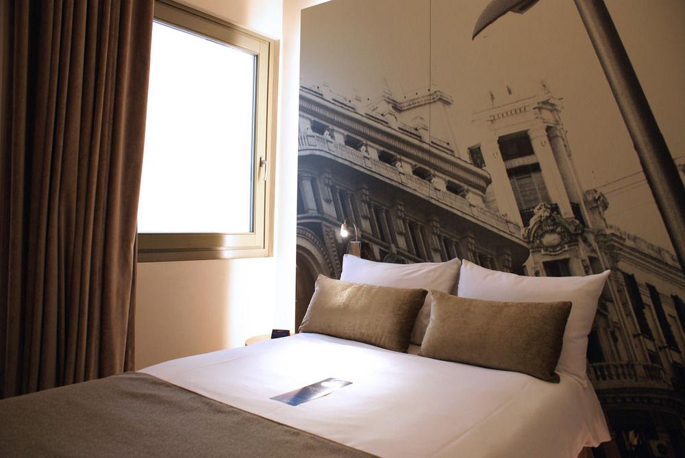 Radisson Blu Hotel, Madrid Prado Exterior foto